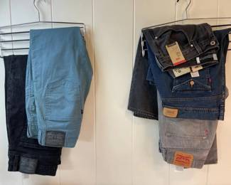 FTH321 - Vintage Levi’s Waist 31-38 Reg Length & Shorts ( Levi / Clothes / Clothing )