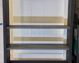 FTH372 - Large Bookshelf with Decor