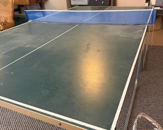 Ping pong table
