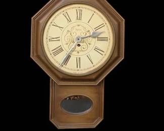 Vintage Syroco Molded Resin Or Plastic Wall Clock