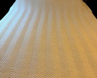 Handmade Offwhite Chevron Throw Blanket