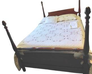 Vintage Dark Wood FourPoster Queen Size Bed