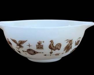 Vintage Pyrex Early American Cinderella Mixing Bowl Milk Glass