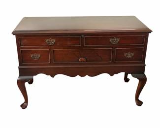 Vtg Queen Anne Style Cedar Hope Chest