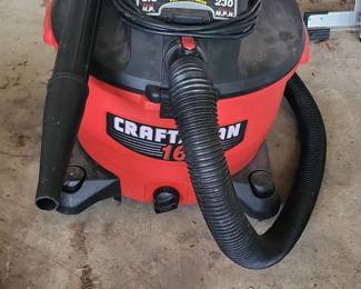 Craftsman 16-Gallon 6.5 Peak HP Wet/Dry Vacuum