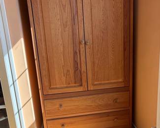 Traditional Oak Media Armoire