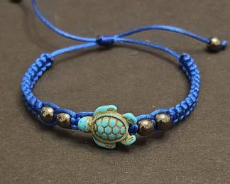 Turquoise Turtle Macramé Bracelet