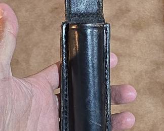 Don Hume Leather C121 AF Baton Holder