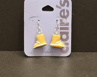 Claire's Boot Dangle Earrings