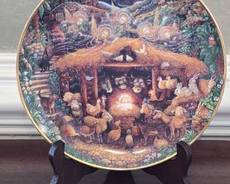 Franklin Mint 'Away in a Manger' Collector Plate by Bill Bell