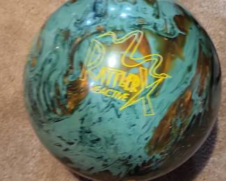 Brunswick Rattler Reactive Bowling Ball