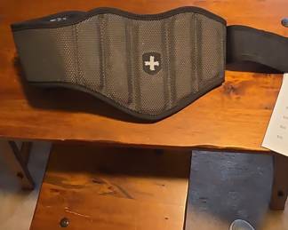 Harbinger 4.5" Foam Core Weightlifting Belt