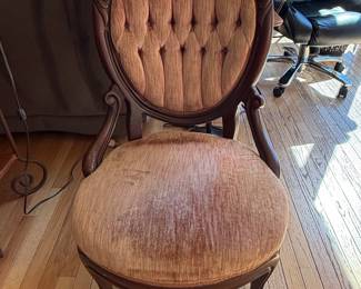 Victorian Balloon Back Parlor Chair