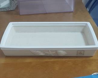 HomeWear Sand & Sea Guest Towel Tray