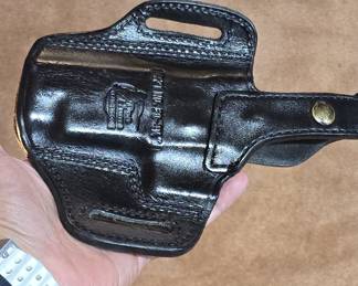 Don Hume H721 No. 30-4 1/4 Black Leather OWB Holster for SIG P220 / P226

