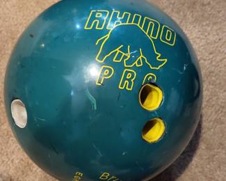 Brunswick Rhino Pro Bowling Ball