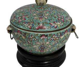 CHINESE PORCELIAN COVERED BOWL ON WOOD STAND