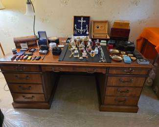Gorgeous Alma Desk Company High Point North Carolina, solid wood Office Desk.