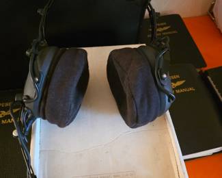 Softcomm Products, Inc. General Aviation Headset, Model C-40-20 Silver Fox,