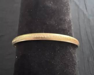 14k Gold Bangle Bracelet