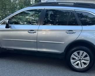 2016 Subaru Outback 2.5I Premium LOW MILEAGE and NO RESERVE