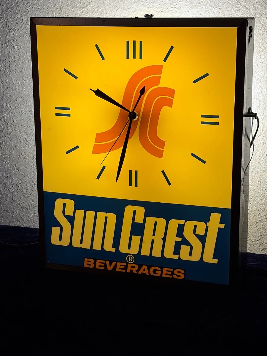 Suncrest beverage lighted vintage clock