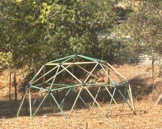 Kids jungle gym