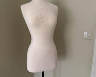 Dressing Form 