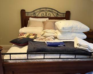 Qn Timberlake Bed, Bedding 