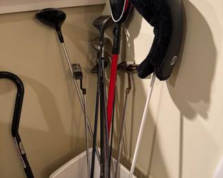 Golf Clubs 