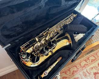 Selmer Aristocrat AS600 alto saxophone with case