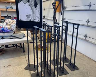 Picture easels, poster showed for example