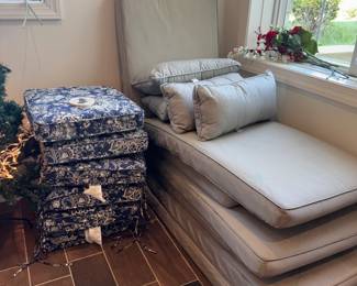 There are 4 lounger cushions here on the right from Frontgate