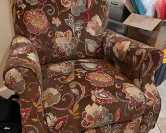La-Z-Boy Upholstered Recliner Chair 34in.wide X 34in.deep