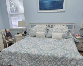 King size bed
