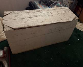 Primitive blanket box