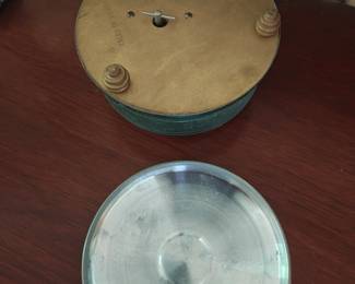 Vintage Vanity Music Metal Powder Puff Or Jewelry Trinket Box Wind Up Plays