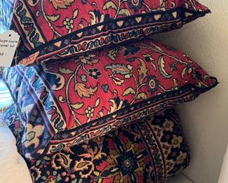King Size Comforter/Pillows