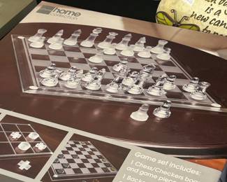 Glass chess set