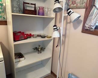Shelf and floor lamp 