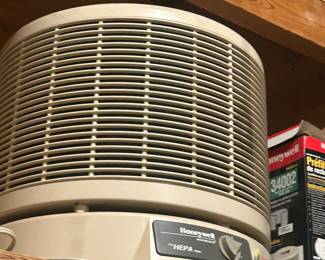 Air purifier 