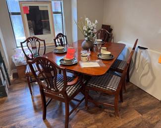 By Urban Potluck: Quality Estate Sale in Arlington