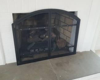 Fireplace screen