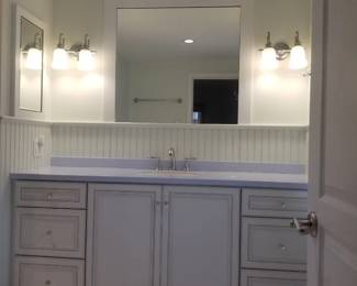 Double bath vanity