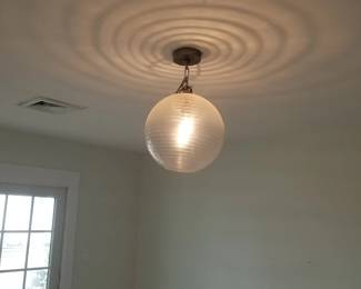 Light fixture