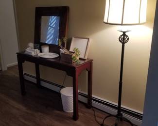 Floor lamp