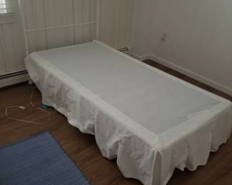 Twin metal headboards & box springs