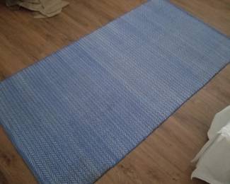 Area rug