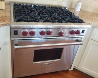 6-burner WOLF range. On ground and ready to go to a new home