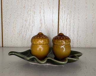 Vintage Acorn Salt and Pepper Shakers with Leaf Tray